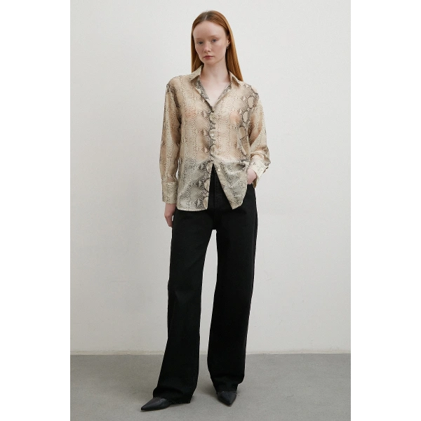 Yılan Derisi Desenli Tül Gömlek Bej