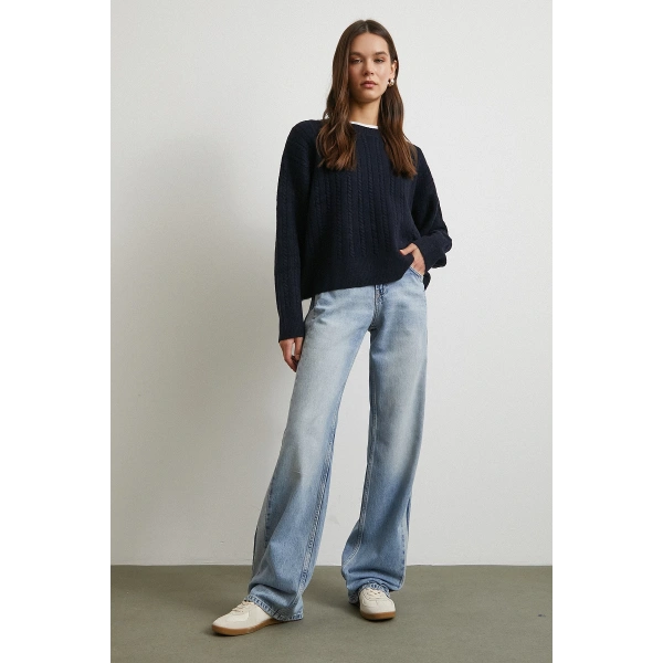 Yüksek Bel Şerit Detaylı Boru Paça Jean Mavi