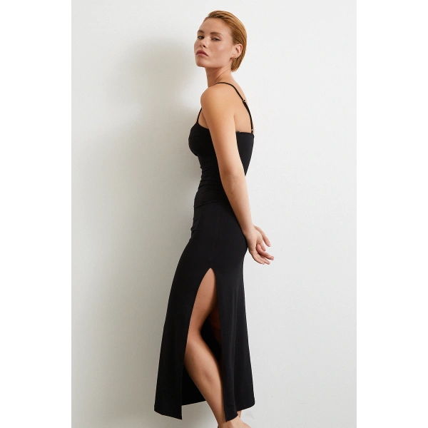 Yanı Büzgülü Askılı Elbise Yırtmaçlı Siyah