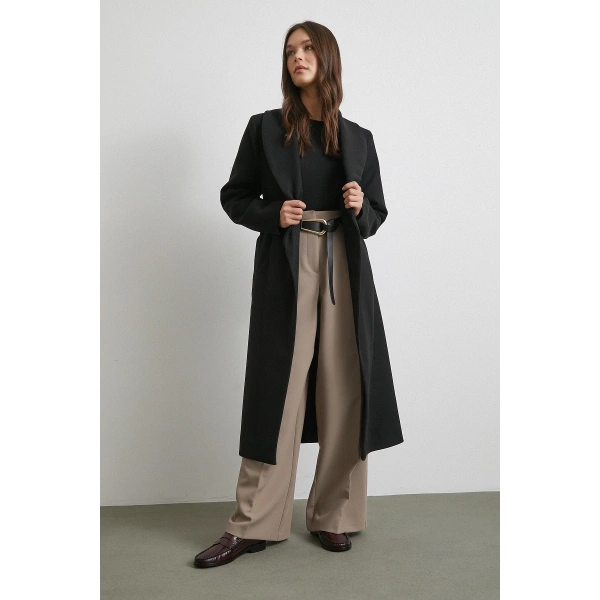 Kuşaklı Kaşe Kaban Siyah