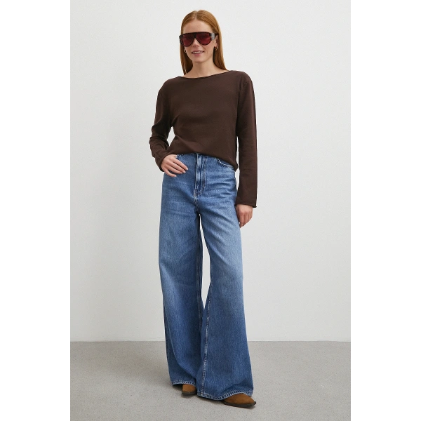 Kayık Yaka Uzun Kol Kazak Kahve