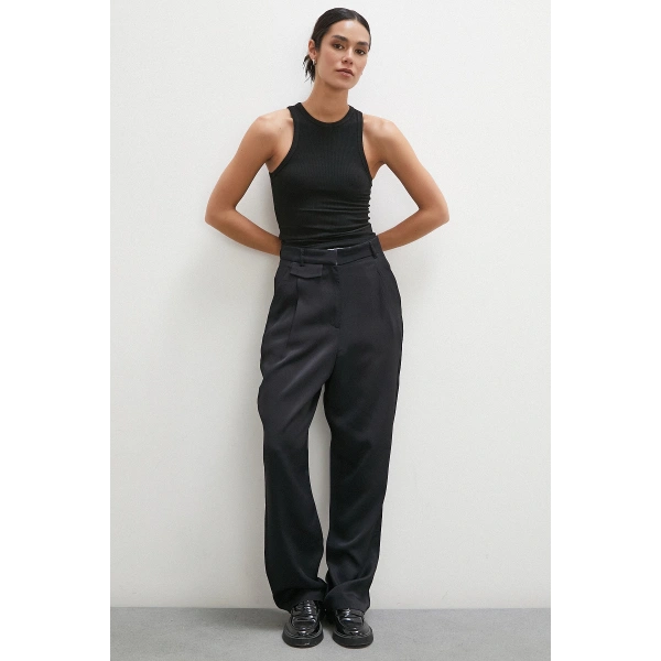 Kemer Detaylı Klasik Pantolon Siyah