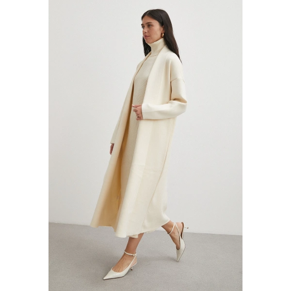 Uzun Elbiseli Hırka Triko Takım Ekru