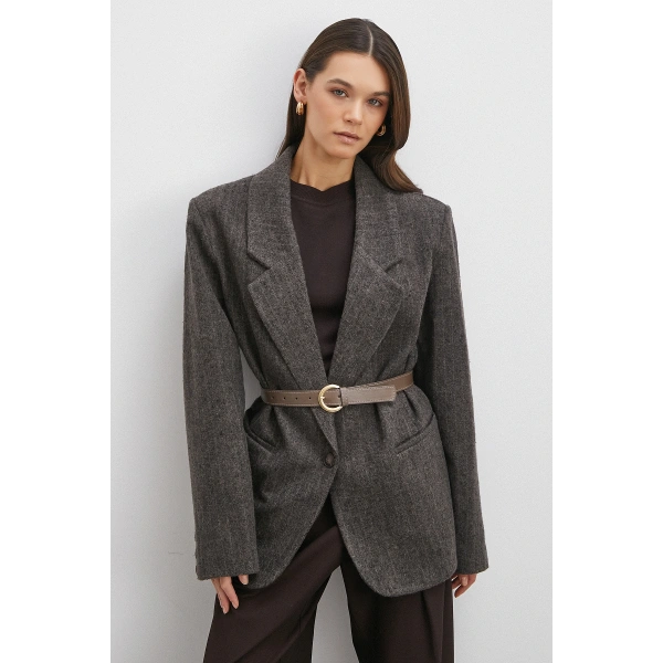 Çizgi Detaylı Kemerli Kaşa Ceket Kahve