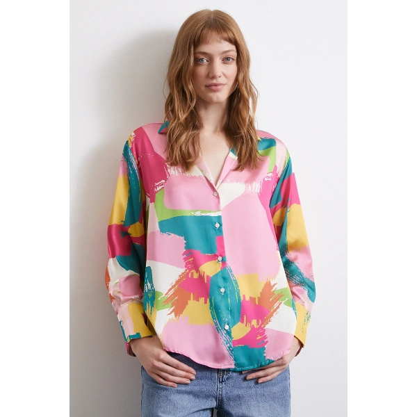 V Yaka Desenli Gömlek Pudra