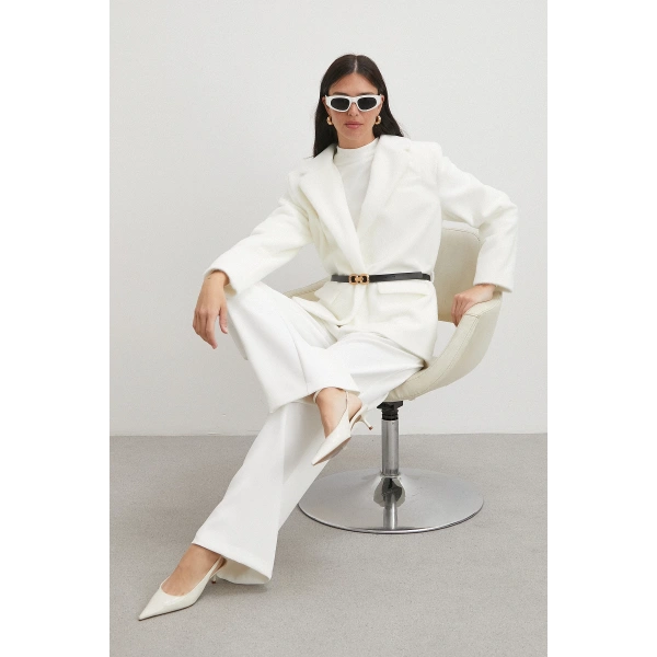 Kemerli Tay Flock Ceket Beyaz