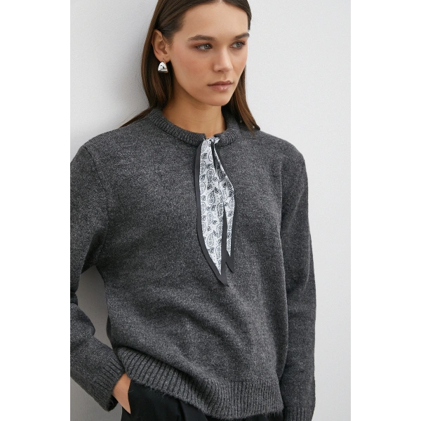 Fularlı Uzun Kollu Kazak Gri