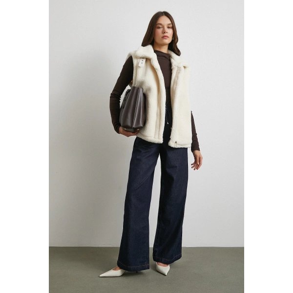 Yaka Detaylı Yumoş Yelek Ekru