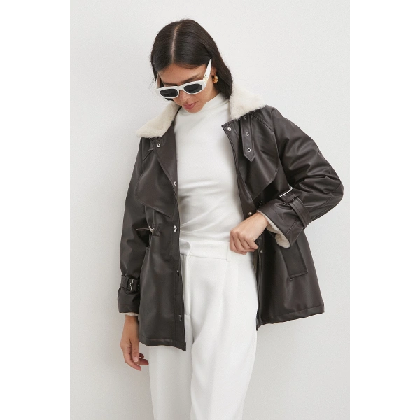 Kürklü Yaka Detaylı Deri Ceket Kahve