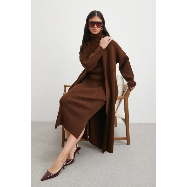Uzun Elbiseli Hırka Triko Takım Kahve