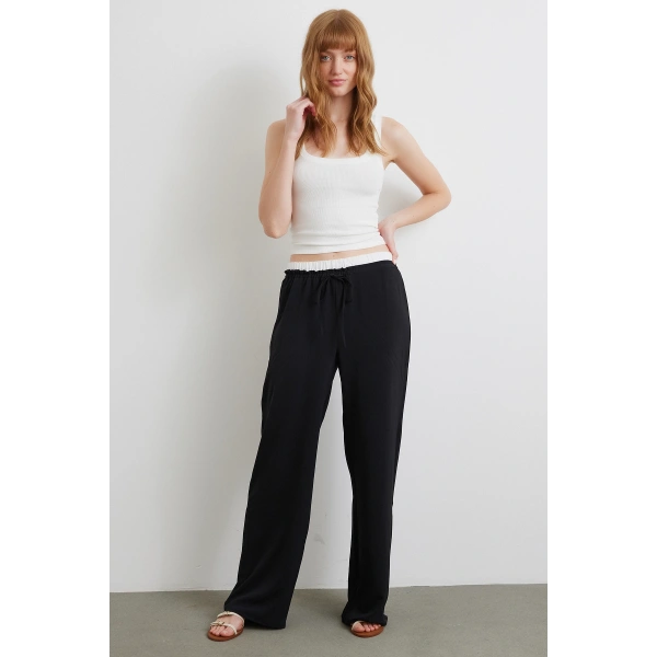 Bel Bantlı Wide Leg Pantolon Siyah