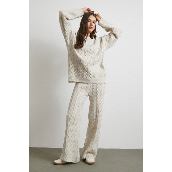 Desenli Şardonlu Triko Takım Ekru