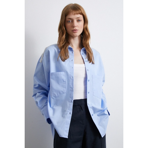 Omuzda Boncuk Detaylı  Oversize Gömlek Mavi