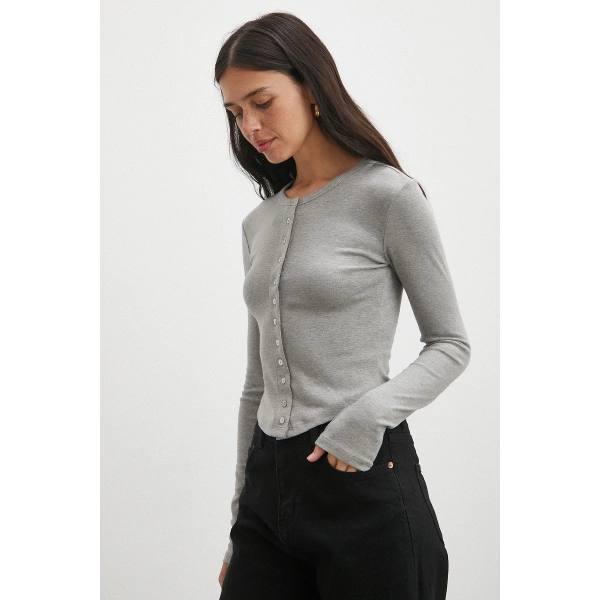 Düğmeli Uzun Kol Bluz Gri
