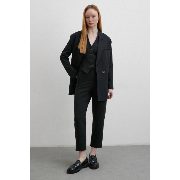 Önü Pensli Skinny Kumaş Pantolon Siyah