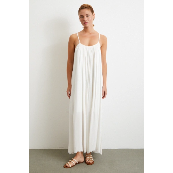 Askılı Piliseli Geniş Elbise Beyaz