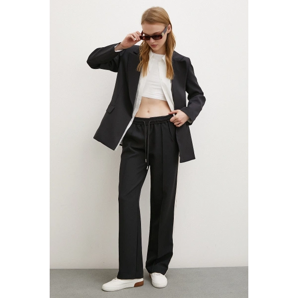 Beli Lastikli Şeritli Pantolon Siyah