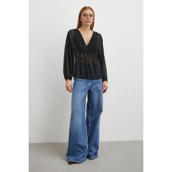 V Yaka Dantelli Transparan Bluz Siyah