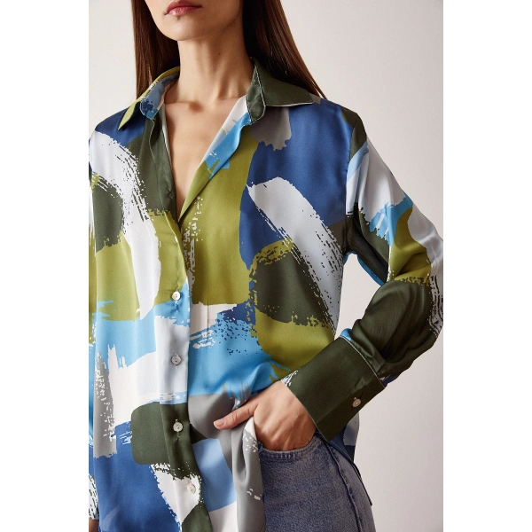 V Yaka Desenli Gömlek Desenli