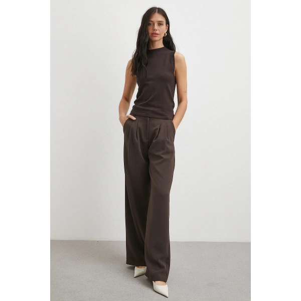 Beli Lastikli Pileli Geniş Paça Pantolon Kahve