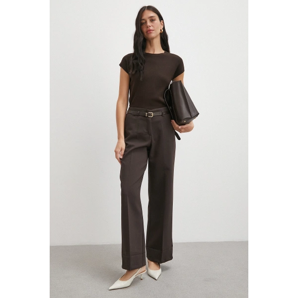 Yüksek Bel Paça Detaylı Kemerli Pantolon Kahve