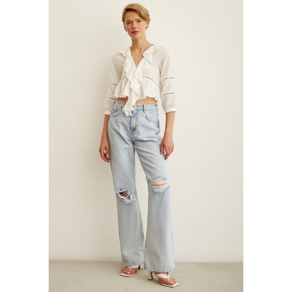 Şerit Dantel Detaylı Fırfırlı Bluz Beyaz