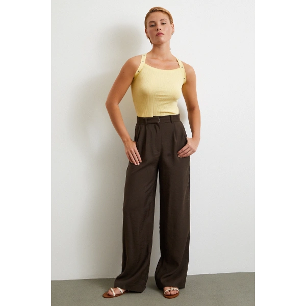 Arkası Çapraz Bağlamalı Top Sarı