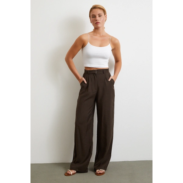 Lastik Askılı Top Beyaz