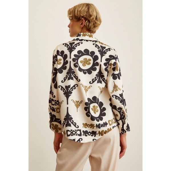 V Yaka Desenli  Saten Gömlek Bej