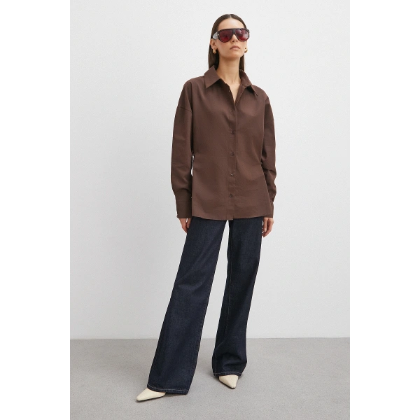 Düğme Detaylı Pamuklu Gömlek Kahve