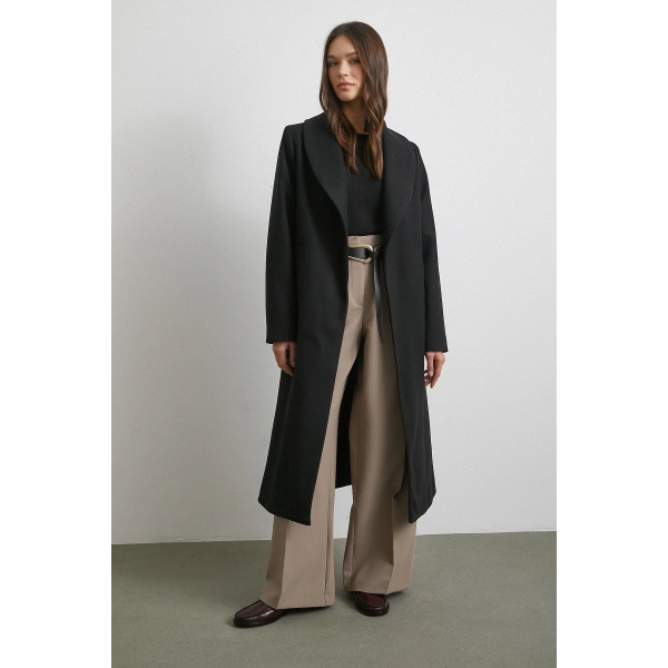 Kuşaklı Kaşe Kaban Siyah