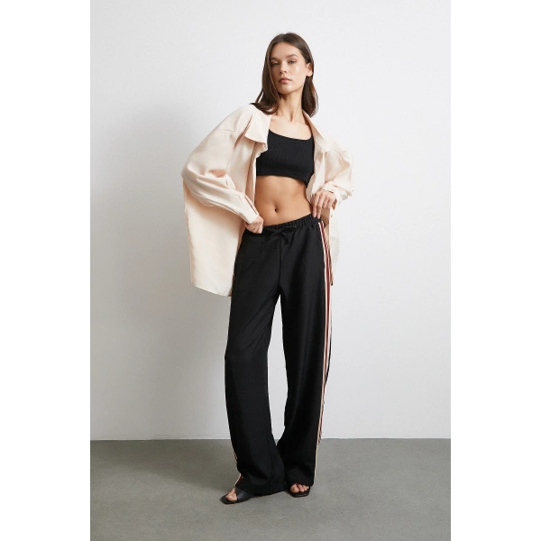 Beli Lastikli Çift Şeritli Pantolon Siyah