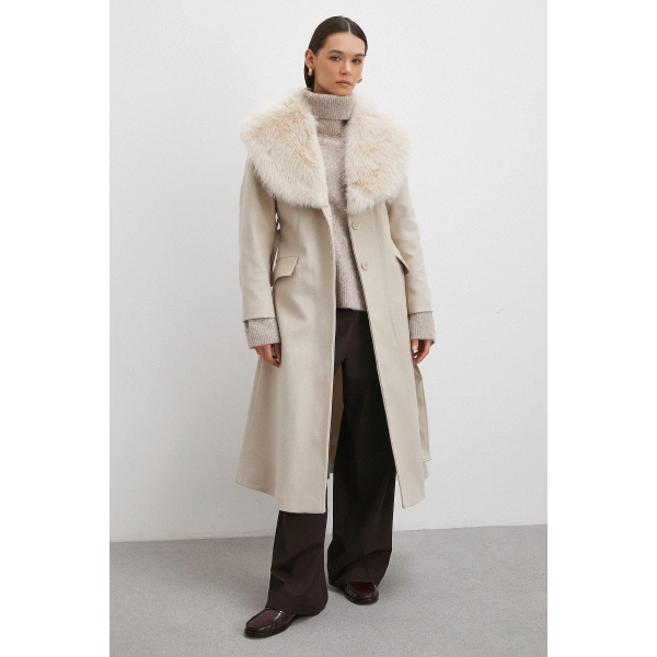 Kürk Yaka Kuşaklı Kaşe Kaban Bej