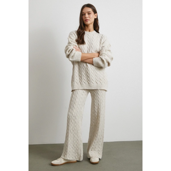 Desenli Şardonlu Triko Takım Ekru