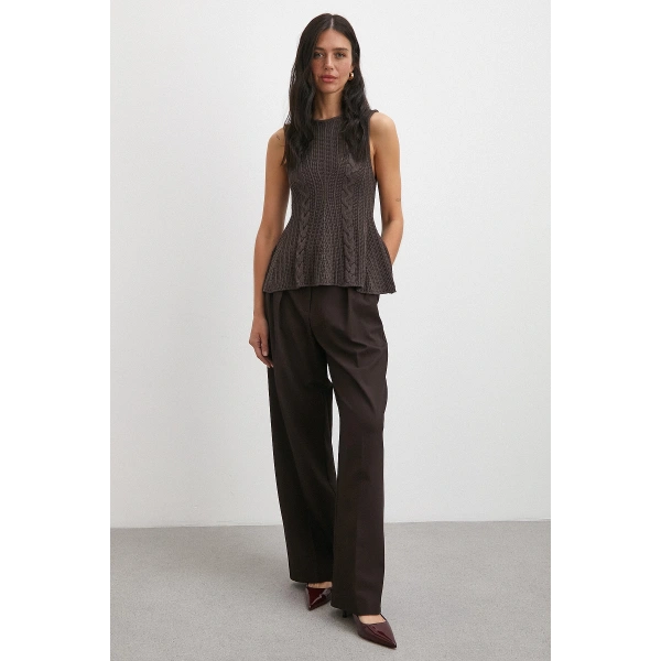 Burgu Örgü Kolsuz Triko Kahve