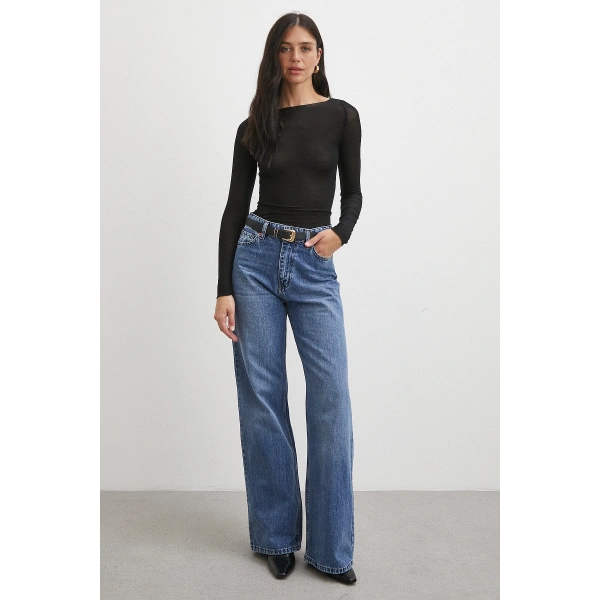 Açık Yaka Bluz Siyah