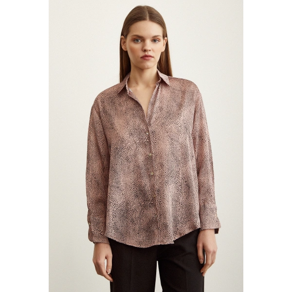 V Yaka Desenli Saten Gömlek Gül Kurusu