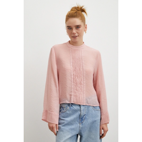 Dantel Kesimli Uzun Kollu Bluz Pembe