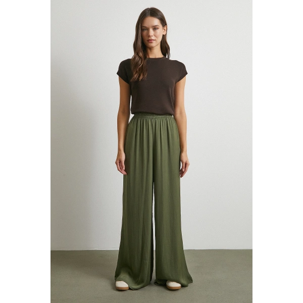 Beli Lastikli Dökümlü Geniş Paça Pantolon Haki