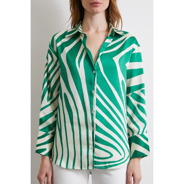 Zebra Desen V Yaka Gömlek Yeşil