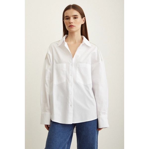 Omuzda Boncuk Detaylı  Oversize Gömlek Beyaz