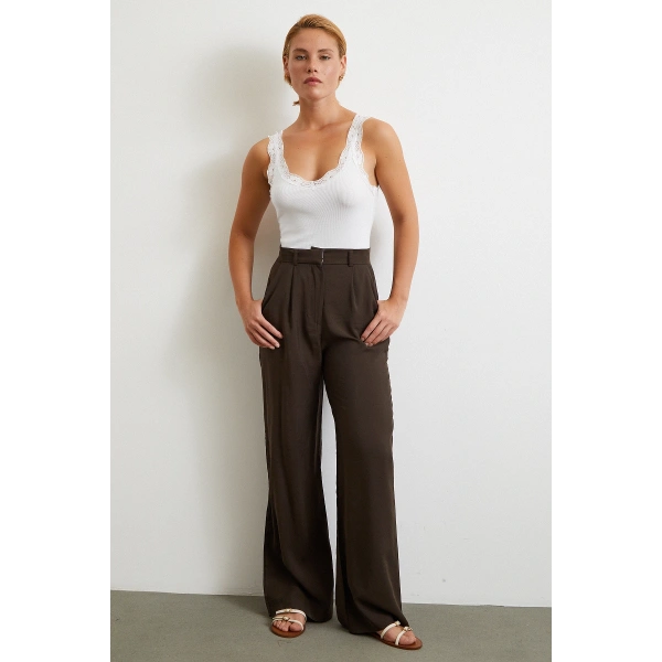 Dantel Askılı Top Beyaz