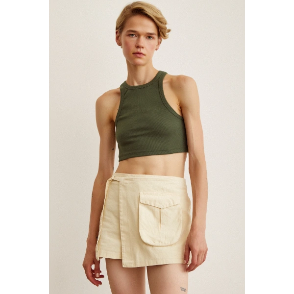 Kemer Detaylı Şort Etek Krem