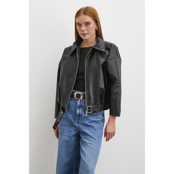 Yakalı Kemer Detaylı Deri Ceket Siyah