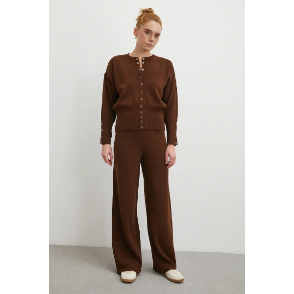 Çıtçıtlı Pantolonlu Triko Takım Kahve