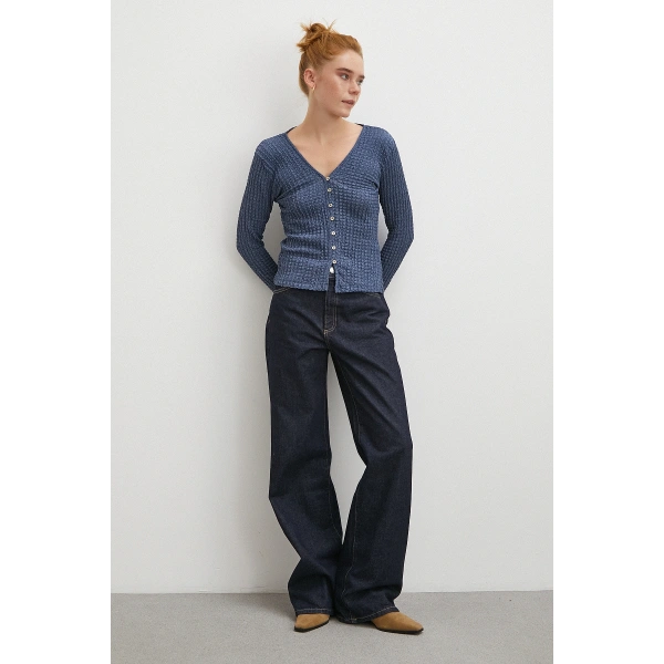 V Yaka Düğmeli Kazak Lacivert