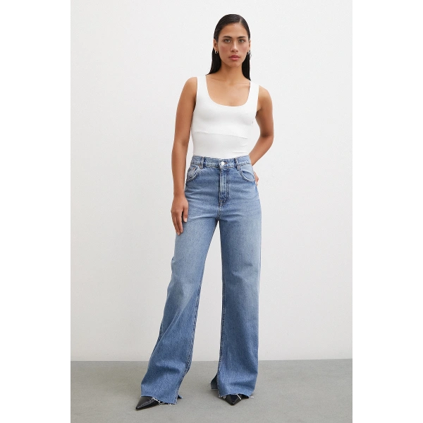 Astarlı Atlet Beyaz