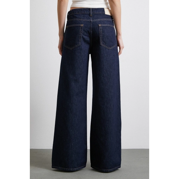 Beş Cepli Yüksek Bel Bol Paça Jean Koyu Lacivert