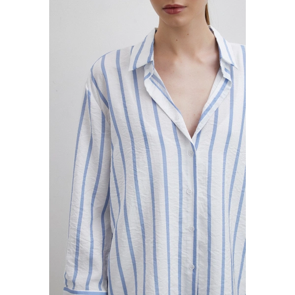 V Yaka Çizgili Modal Gömlek Mavi