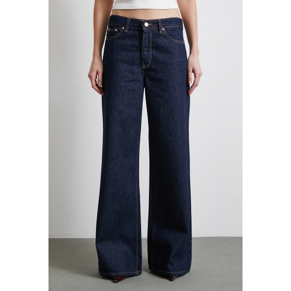 Beş Cepli Yüksek Bel Bol Paça Jean Koyu Lacivert